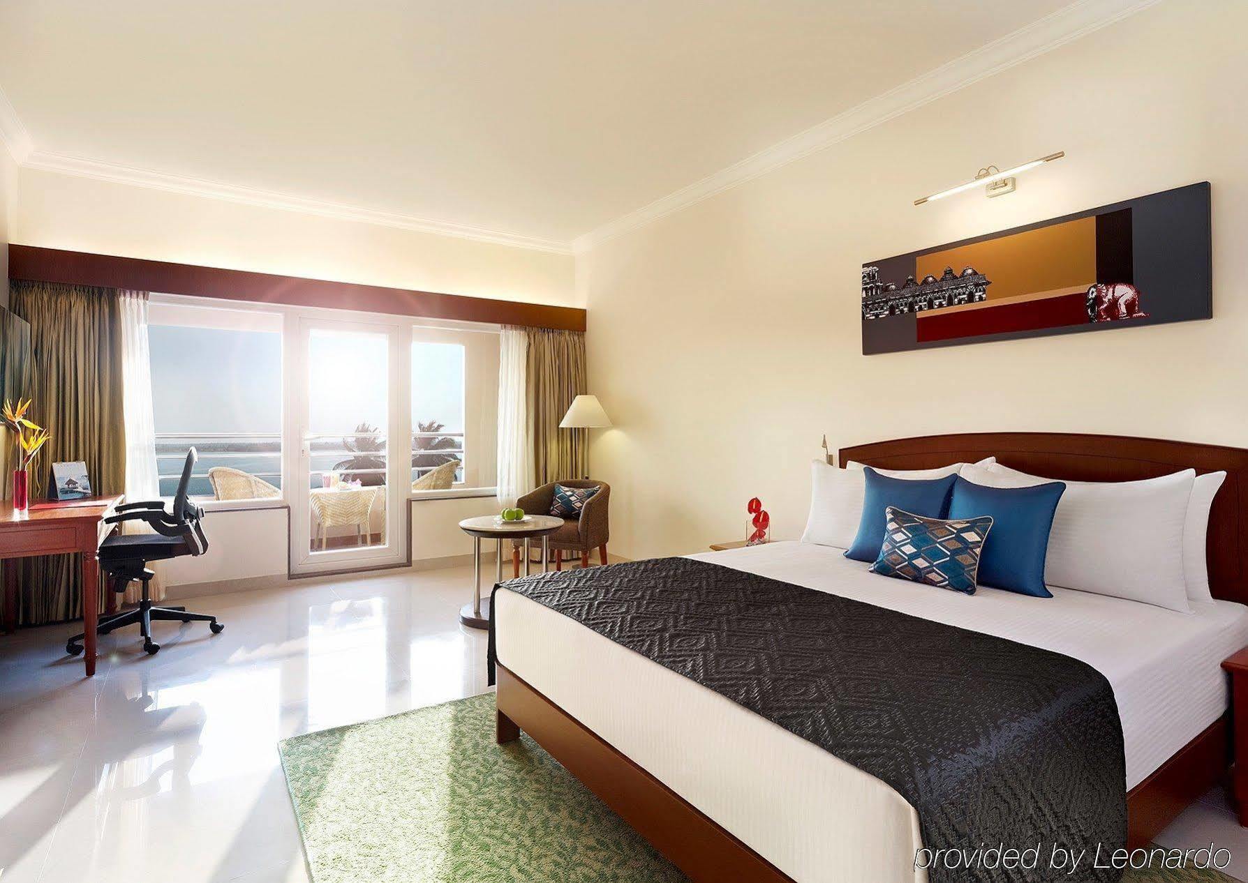 Hotel Naveen Lakeside Hubli Kültér fotó